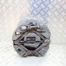 FORD FOCUS III 2012 Wagenheber