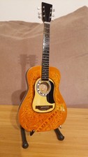 B Ware! Billiger!  Elvis Presley Martin D-18 mit Logo. 25cm Model mit Stand 4-62