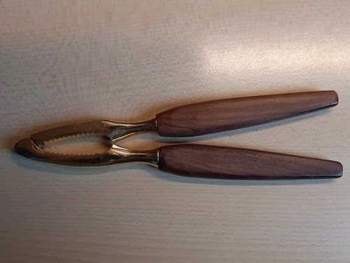 Nussknacker holzgriff messing - nussknacker,