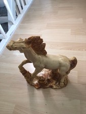 Dekofigur Pferd wunderschön !!!