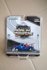 Greenlight 1969 Chevrolet C-30 Dually Wrecker 1:64 Standard Oil Roadside Service