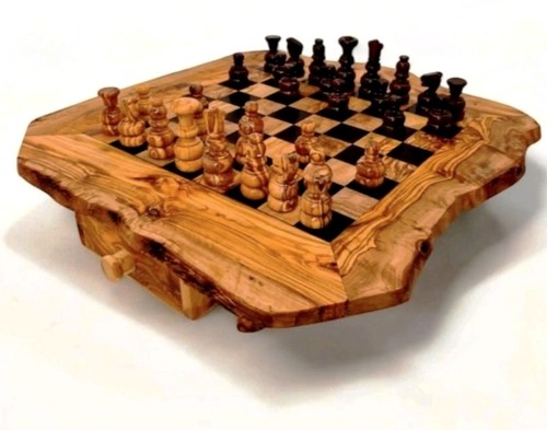 Schachspiel mit schachfiguren - mit,