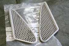 Front Gitter rechts + links