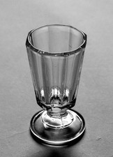 Altes Schnapsglas
