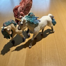 Schleich Pferde Bayala 2 Stück lässt Phantasie zaubern & verspricht viel Spaß