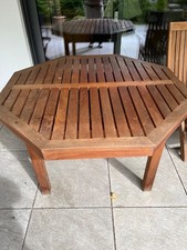 Unopiu Holz Terrassentisch 130 x 130/197 (ausziehbar) für bis zu 10 Personen