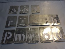 Schriftschablonen Satz