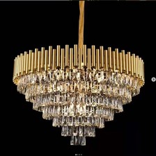 Großer Kronleuchter mit 600