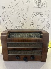 Antikes Röhrenradio