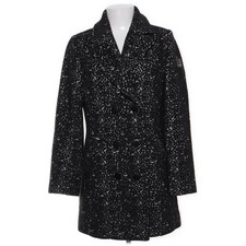 Frieda & Freddies, Mantel