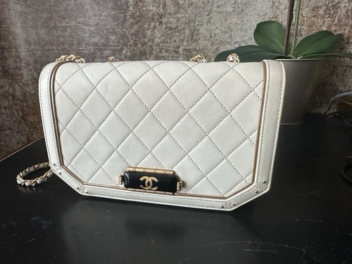 Vintage chanel flap - chanel, bag
