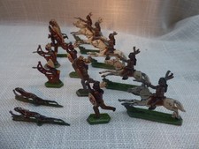 5 unterschiedliche Konvolute Zinnsoldaten/Indianer/Reiter/Flachfiguren fast 5kg
