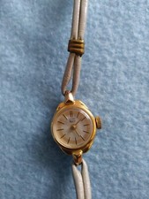 UMF Ruhla- alte Damenuhr, vor