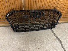 Audi S4 Kühlergrill 8W085365