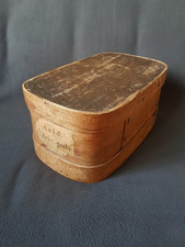 Antik  , uralte  große  Holz