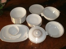 Hutschenreuther Arzberg Speiseservice Eßservice 34 Teile Porzellan weiß  LESEN !