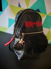 Rucksack von Tommy Hilfiger Gigi Hadid Limited Edition mit Fell