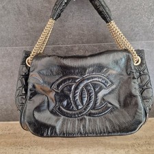CHANEL Flap Bag Crinkled