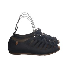 El Naturalista, Sandalen