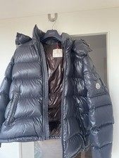 Moncler Maya Daunenjacke, Dunkles Blau, Gr. 4