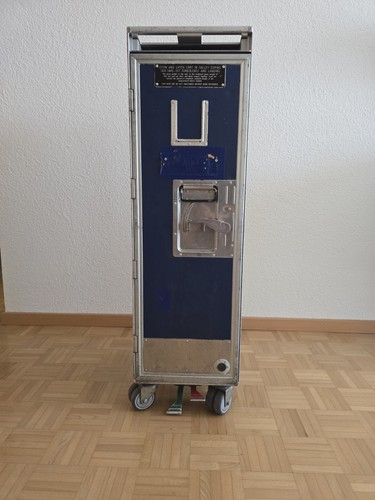 Original flugzeugtrolley half - flugzeugtrolley,
