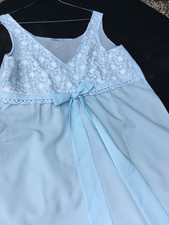 Spitzen Negligee Nachtkleid Robe Gr. 44 Maße beach/A zu A 51 cm semi-transparent