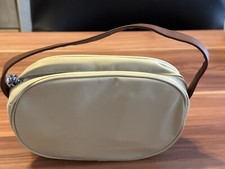 lufthansa business class amenity kit. Mit Inhalt 