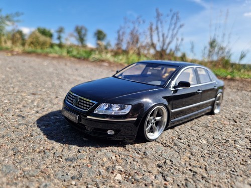 Phaeton w12 tiefer - 1:18,