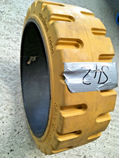 1x Stapler Reifen 381x127x285,8  15x5x11 1/4 MARANGONI CUSHION-7000 DOT19 #542