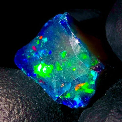 Ethiopischer opal feuer black - opal,