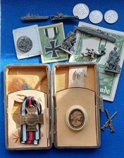 Konvolut Militaria, Orden, Abzeichen, Urkunde, Münzen uvm.