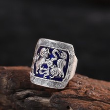 I03 Cloisonne Ring Playing