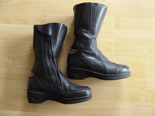 Neuwertige motorradstiefel von - neuwertige,