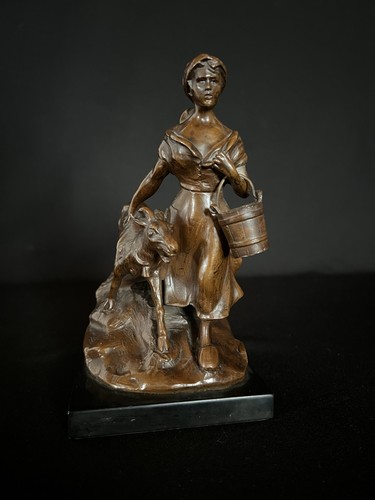 Antik bronze figur bäuerin - bronze,