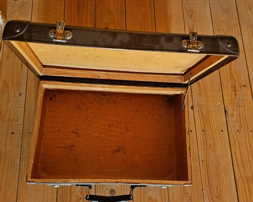 Koffer aus sperrholz - aus, braun