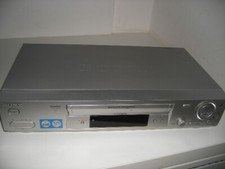 Sony SLV-SE820 - Hi-Fi Stereo VHS Videorecorder mit SONY Fernbedienung