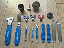 Unior Laufrad- und Fahrradwerkzeug-Set – Unbenutzt, inkl. Schaumstoffeinlagen