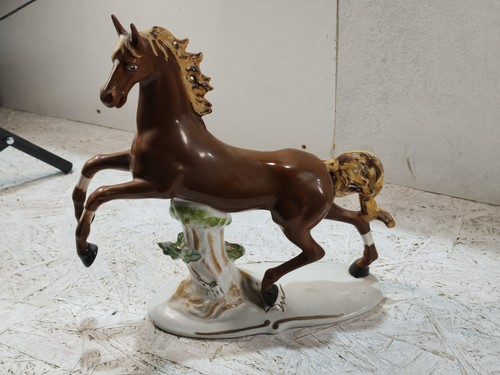 Porzellan pferd porzellanfigur - pferd,
