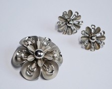 Vintage Schmuckset Ohrringe und Brosche 50er, 60er Jahre, Rockabilly, Blumen