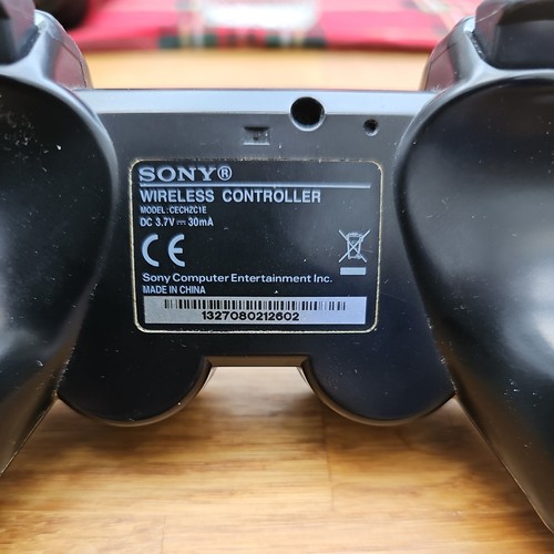 Sony sixaxis gamepads - sony,