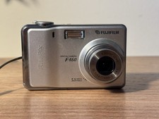 Fujifilm FinePix F460 - 5.1 MP