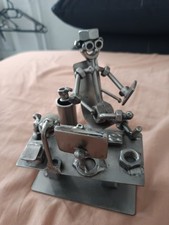 Schraubenmännchen Stiftehalter