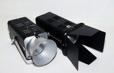 Multiblitz Minispot 200 1Klappen und 1Wabenspot