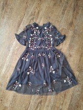 Next Kleid gr. 134