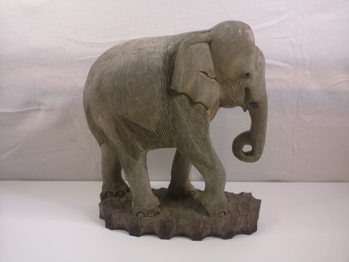 Großer elefant aus holz - großer,