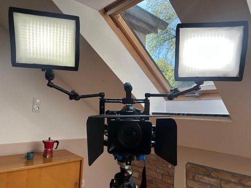 Dslr video rig cage follow - video,