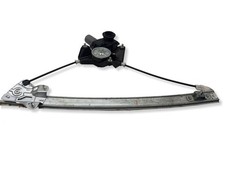 Toyota Yaris XP210 2023 Vorne