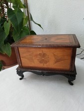 Schmuckschatulle Holz mit Intarsien, antik, 20 cm x 13 cm x 15 cm