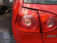 VW Golf V 5 original RÜCK-SCHLUSS-Heckleuchte links AUSSEN Bj 2004