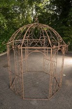 Romantischer Eisenpavillon